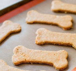 Carrot dog treats made from peanut butter and carrots!